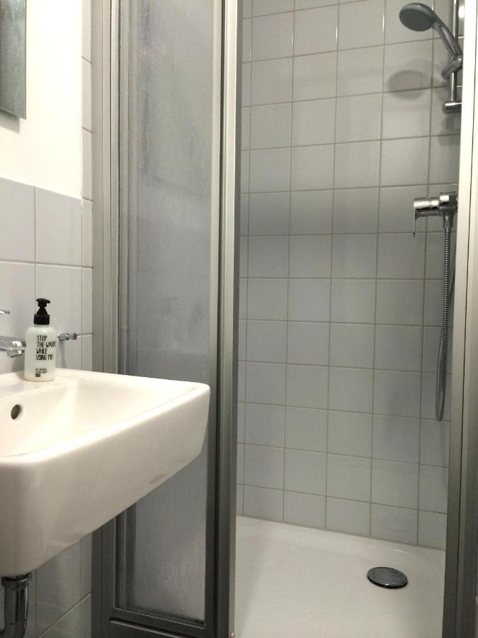 Apartment&Rooms Near Brandenburg Gate Берлін Екстер'єр фото